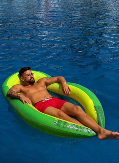 Xxl Arab in Istanbul - Male escort in İstanbul Photo 1 of 4