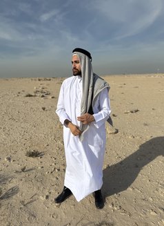 Xxl Arab in Istanbul - Male escort in İstanbul Photo 4 of 4