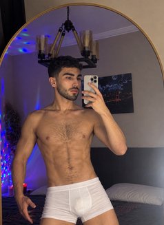 HARD_TOPXL_POPERS - Male escort in İstanbul Photo 22 of 25