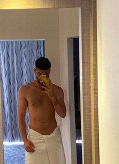 Xxl Kuridsh - Male escort in İstanbul Photo 2 of 7