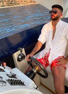 Xxl Kuridsh - Male escort in İstanbul Photo 3 of 7