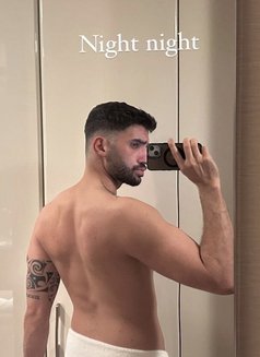 Xxl Kuridsh - Male escort in İstanbul Photo 5 of 7