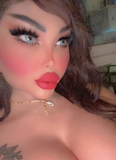 السمراء الوحيده باسطنبول XXL - Transsexual escort in İstanbul Photo 19 of 19