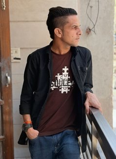 Xxl Monster09 - Acompañantes masculino in New Delhi Photo 3 of 3