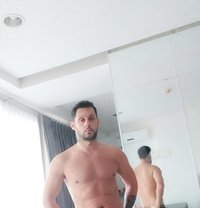 XXL_sAndro - Male escort in Jakarta