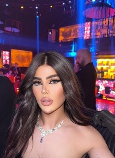 قمر ليدي بوي. Xxl - Transsexual escort in İstanbul Photo 2 of 14