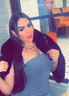 اميره Xxl25عربيه - Transsexual escort in İstanbul Photo 6 of 6