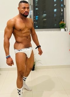 Xxlbbc - Male escort in Dubai Photo 1 of 4