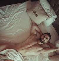 Xxlhugecock - Male escort in Bangkok