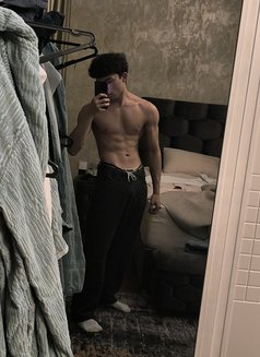 XXLDenizistanbul - Male escort in İstanbul Photo 13 of 15