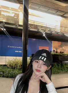 Xxx - escort in Manila Photo 3 of 11