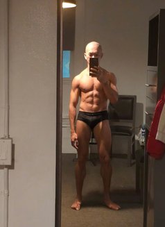 Xxxbaldfitxx X - Acompañantes masculino in London Photo 2 of 9
