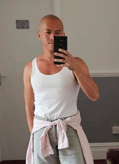 Xxxbaldfitxx X - Acompañantes masculino in London Photo 6 of 9