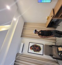 Xxxtopher - Male escort in Accra