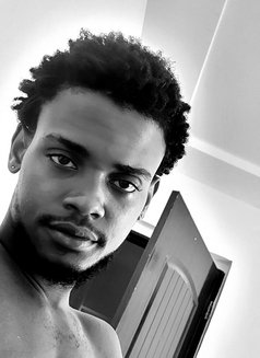 Xxxtopher - Male escort in Accra Photo 5 of 5