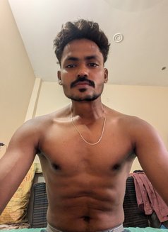 XY - XX - Intérprete masculino de adultos in New Delhi Photo 9 of 10