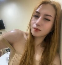 Xyla Crimson - Transsexual escort in Makati City