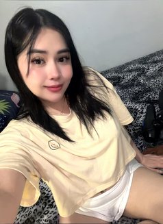 Xylo - Transsexual escort in Manila Photo 9 of 20
