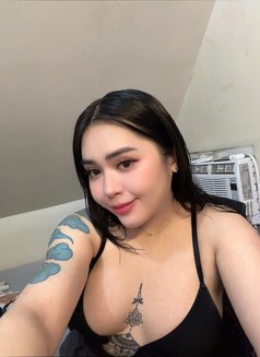 Xylo - Transsexual escort in Manila Photo 12 of 20