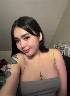 Xylo - Transsexual escort in Manila Photo 15 of 20