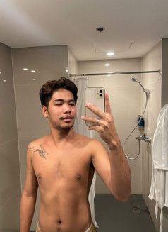 Youngmoreno - Acompañantes masculino in Manila Photo 7 of 12
