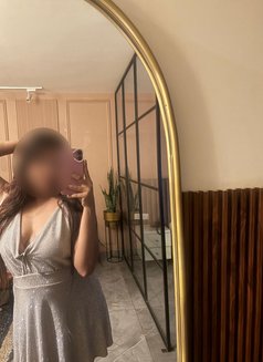 Yaamu - escort in Mumbai Photo 1 of 7