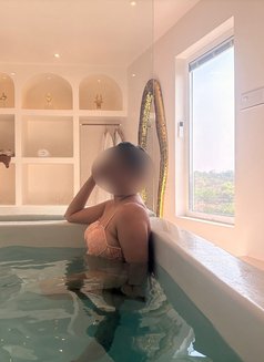 Yaamu - escort in Mumbai Photo 4 of 7