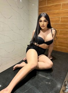 Yada - Transsexual escort in Dubai Photo 5 of 5