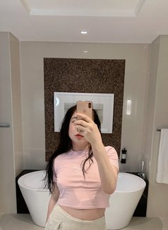 YAEL - Transsexual escort in Manila Photo 10 of 11