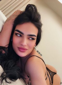 Yagona Shemale Vip in İstanbul - Transsexual escort in İstanbul Photo 1 of 6