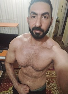 Yako - Male escort in Dubai Photo 3 of 8