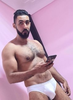 Yako - Male escort in Dubai Photo 4 of 8