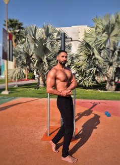 Yako - Male escort in Dubai Photo 1 of 4