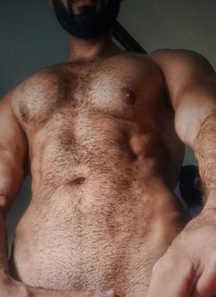 Yako - Acompañantes masculino in Dubai Photo 2 of 6