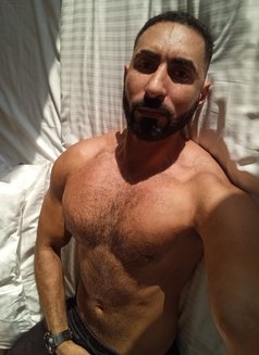 Yako - Male escort in Dubai Photo 7 of 8