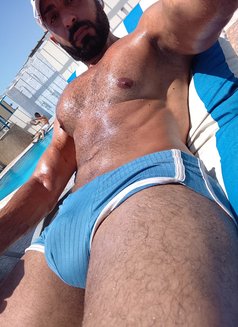 Yako - Acompañantes masculino in Dubai Photo 9 of 9