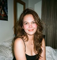 Yam - Intérprete de adultos in Bangkok