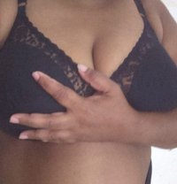 Yameesha - puta in Colombo
