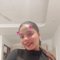 Yamini Independent Girl - puta in New Delhi Photo 1 of 3