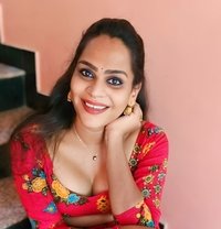 Yamini - Acompañantes transexual in Bangalore