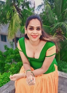 Yamini - Acompañantes transexual in Chennai Photo 2 of 6