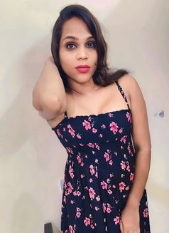 Yamini - Transsexual escort in Chennai Photo 2 of 4