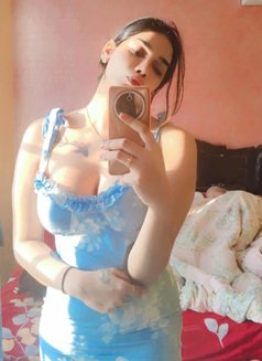 Yamini - Acompañantes transexual in Hyderabad Photo 1 of 3