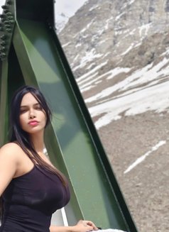 Yamini - Transsexual escort in Hyderabad Photo 2 of 2