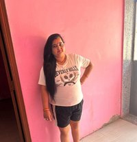 Yamini Mhatre - escort in Pune