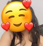 Yamini (real meet,cam session, incall ) - Intérprete de adultos in New Delhi Photo 4 of 5