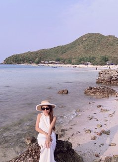 Yamy - companion in Bangkok Photo 3 of 5