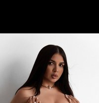Yana Delicious Woman - puta in Dubai