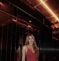 Yana Jenner - Acompañantes transexual in Bali