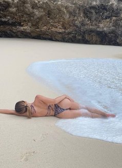 Yana - escort in Dubai Photo 7 of 9